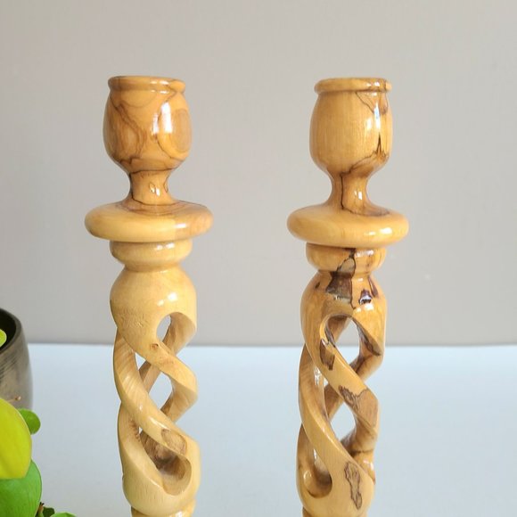 Pair of Olive wood Bethlehem Holy Land candlesticks/candleholders. - Picture 4 of 6